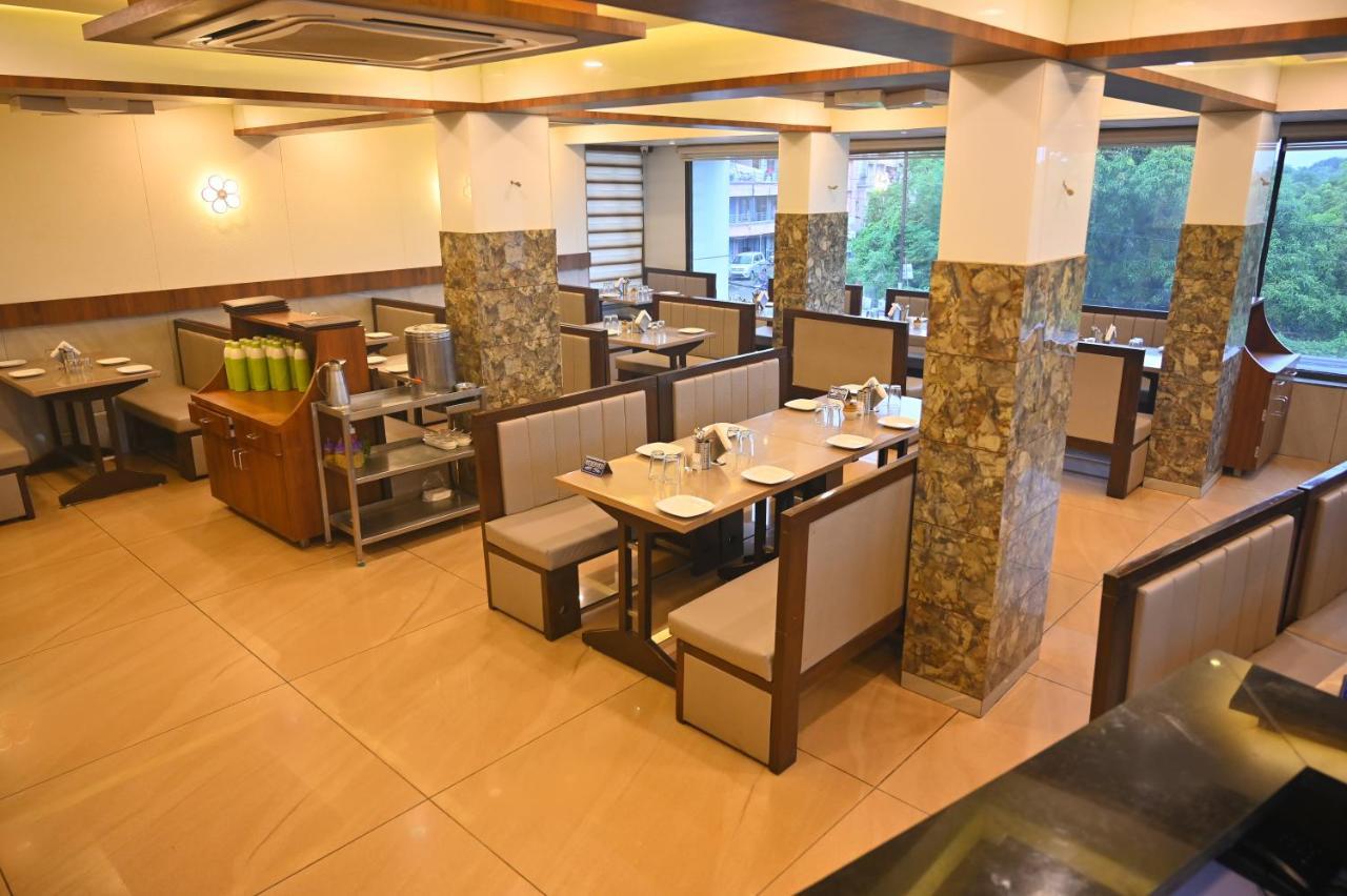 Hotel Aaram Umargam ภายนอก รูปภาพ