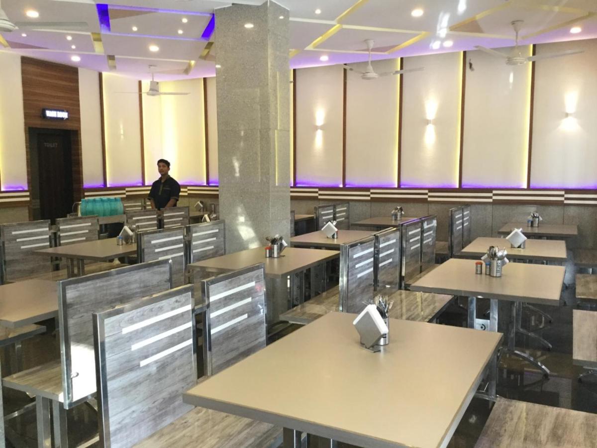 Hotel Aaram Umargam ภายนอก รูปภาพ